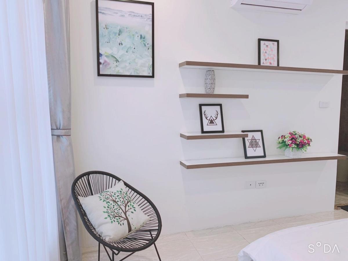 Homestay 3 phòng ngủ VIEW BIỂN chung cư Newlife Tower Ha Long Esterno foto