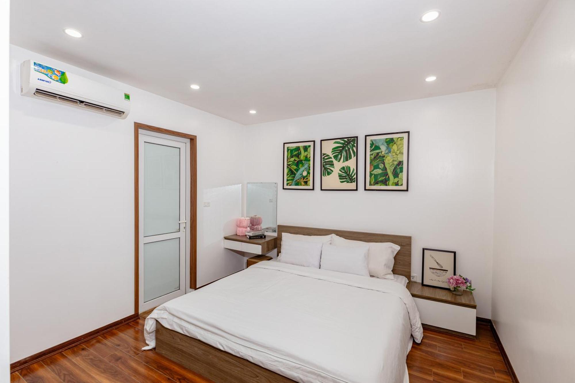 Homestay 3 phòng ngủ VIEW BIỂN chung cư Newlife Tower Ha Long Esterno foto