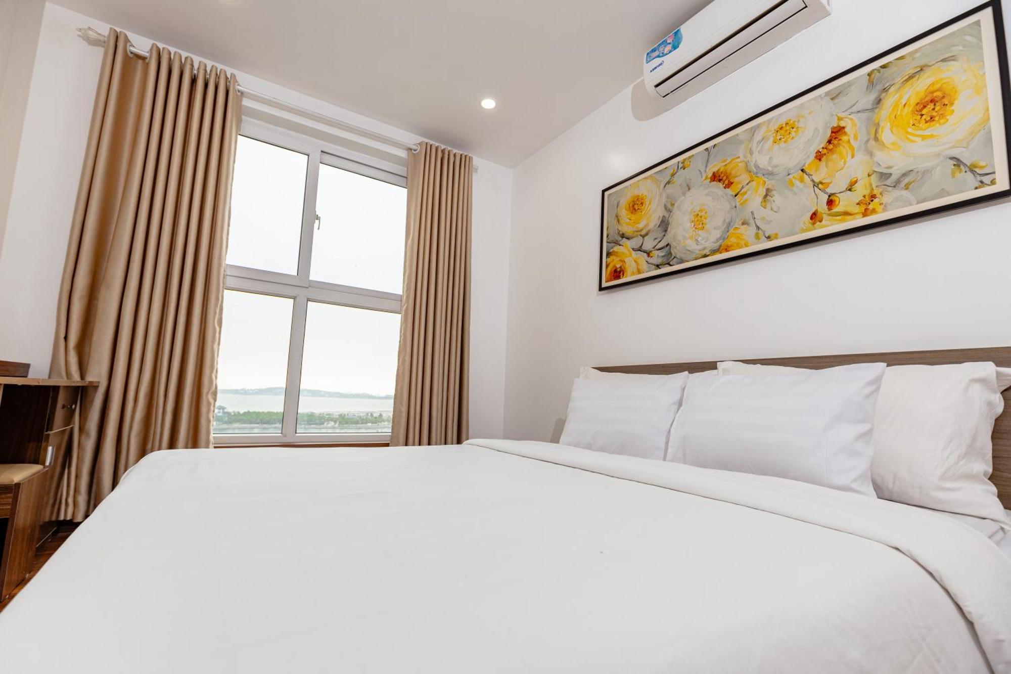 Homestay 3 phòng ngủ VIEW BIỂN chung cư Newlife Tower Ha Long Esterno foto