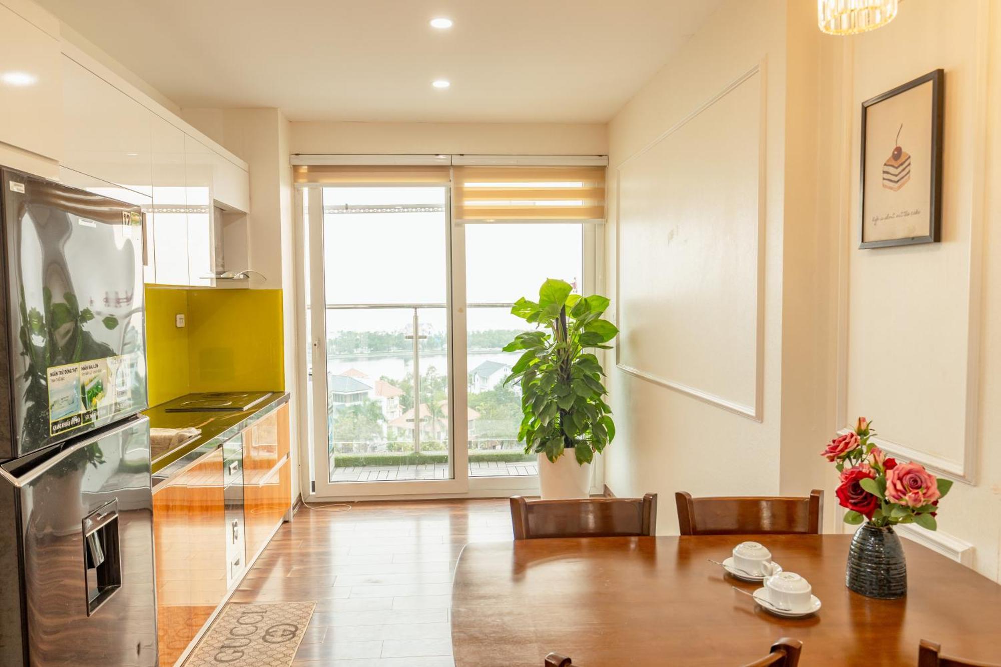 Homestay 3 phòng ngủ VIEW BIỂN chung cư Newlife Tower Ha Long Esterno foto