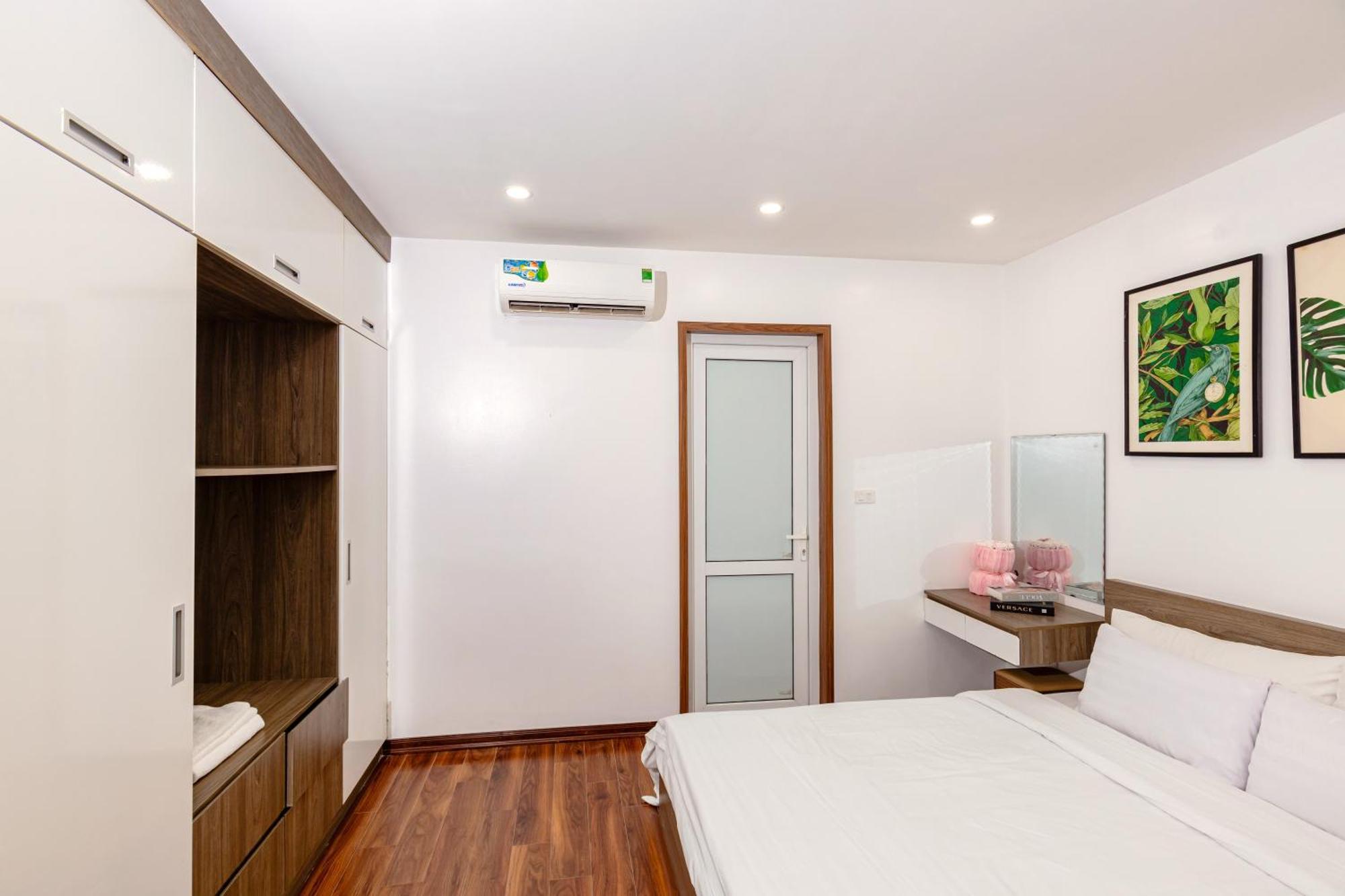 Homestay 3 phòng ngủ VIEW BIỂN chung cư Newlife Tower Ha Long Esterno foto