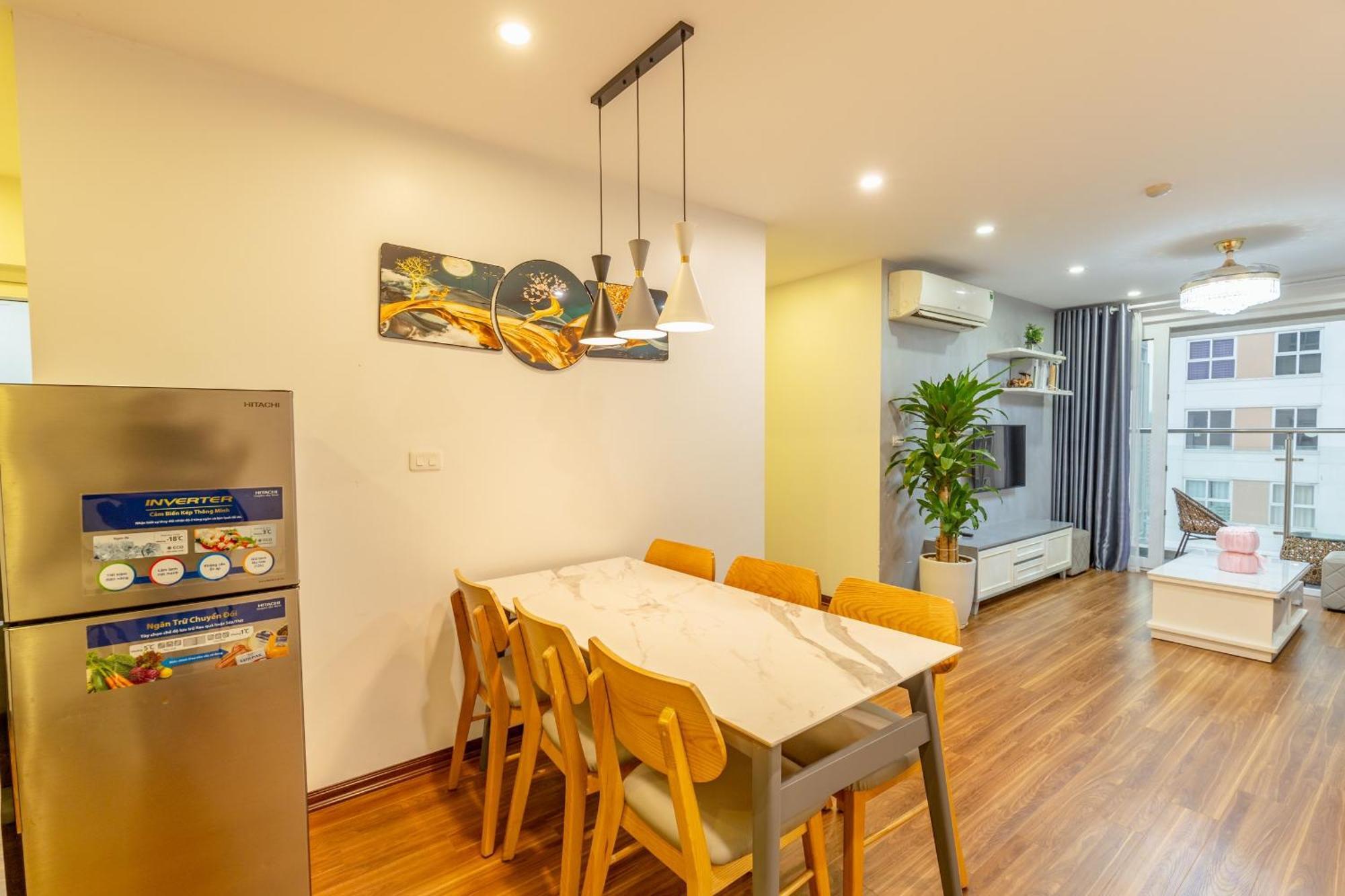 Homestay 3 phòng ngủ VIEW BIỂN chung cư Newlife Tower Ha Long Esterno foto