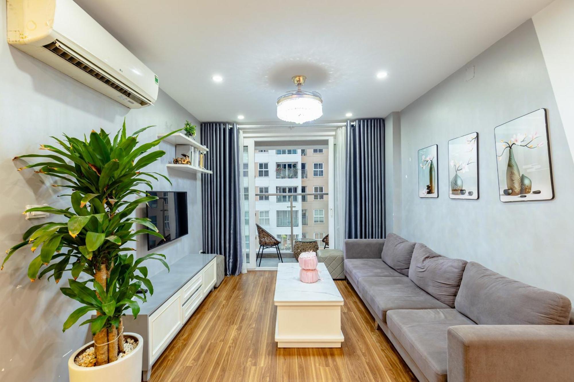 Homestay 3 phòng ngủ VIEW BIỂN chung cư Newlife Tower Ha Long Esterno foto