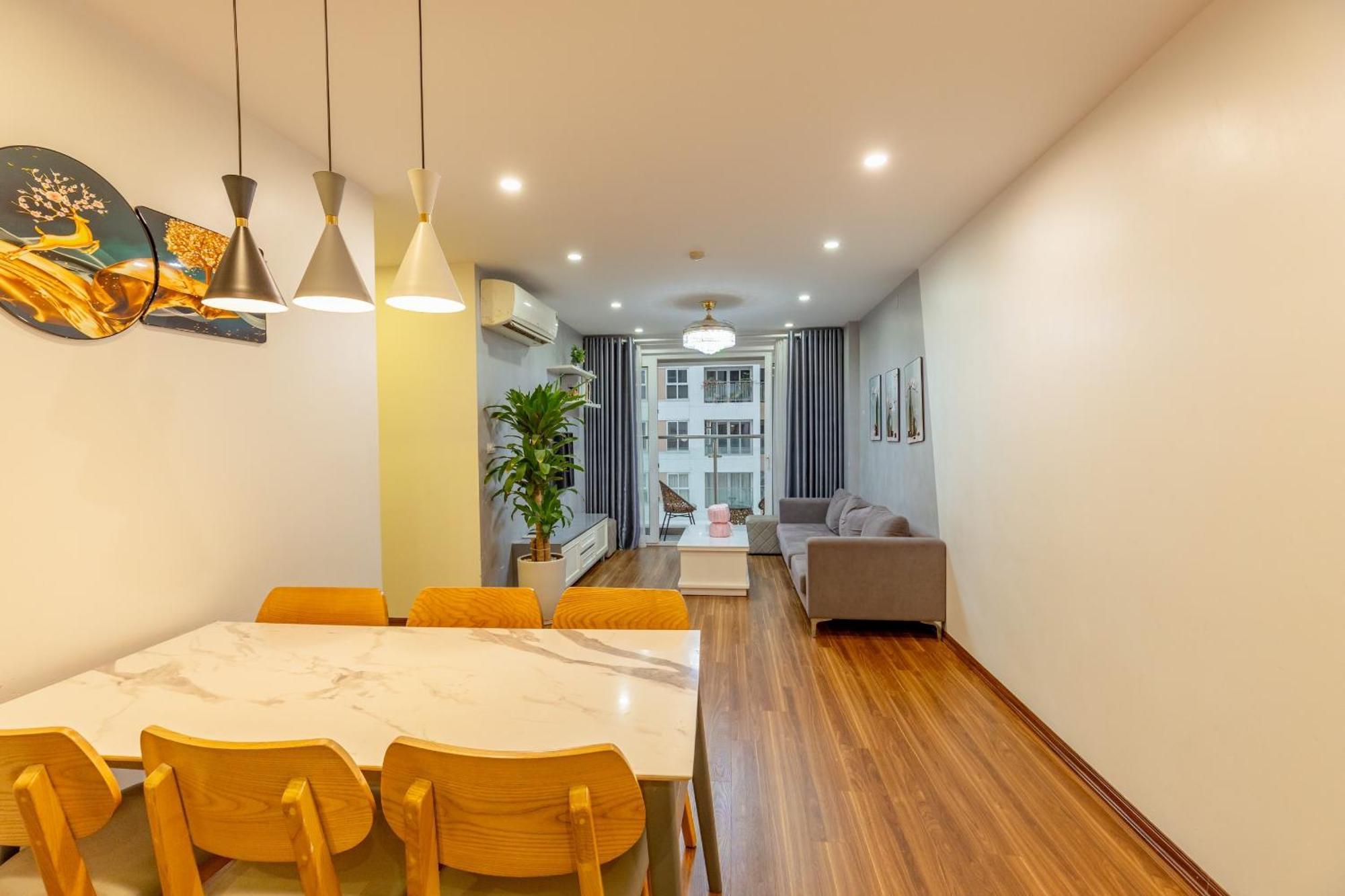 Homestay 3 phòng ngủ VIEW BIỂN chung cư Newlife Tower Ha Long Esterno foto
