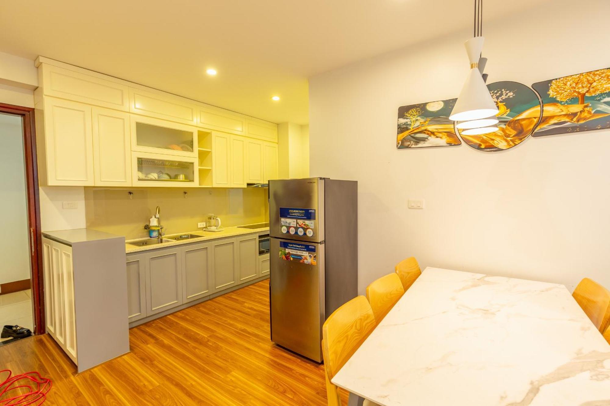 Homestay 3 phòng ngủ VIEW BIỂN chung cư Newlife Tower Ha Long Esterno foto