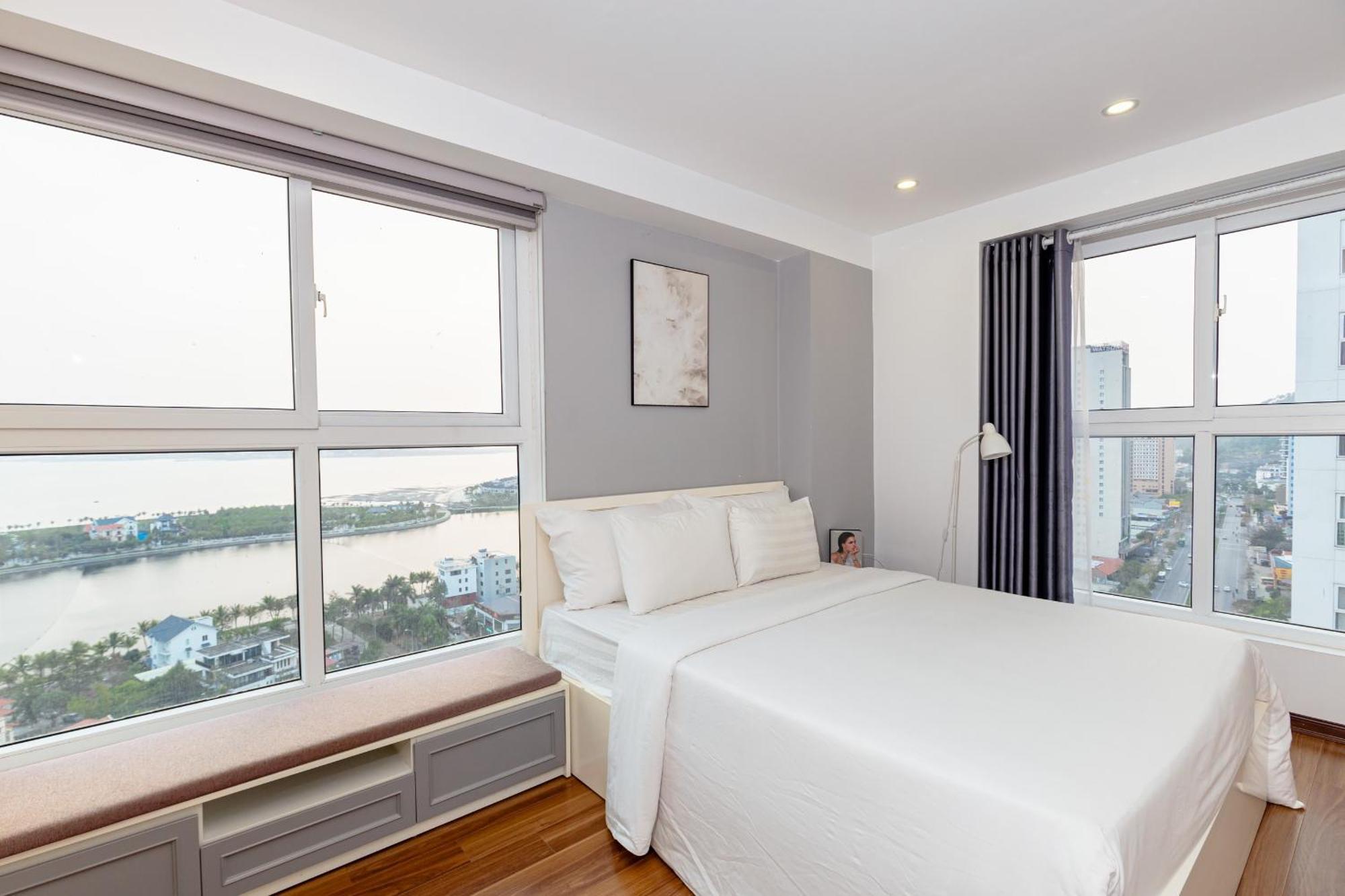Homestay 3 phòng ngủ VIEW BIỂN chung cư Newlife Tower Ha Long Esterno foto